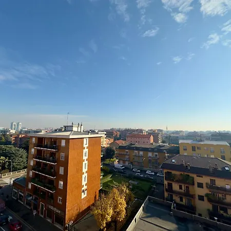 Comfort Corner Two Bedroom Apartment Cesano Boscone
